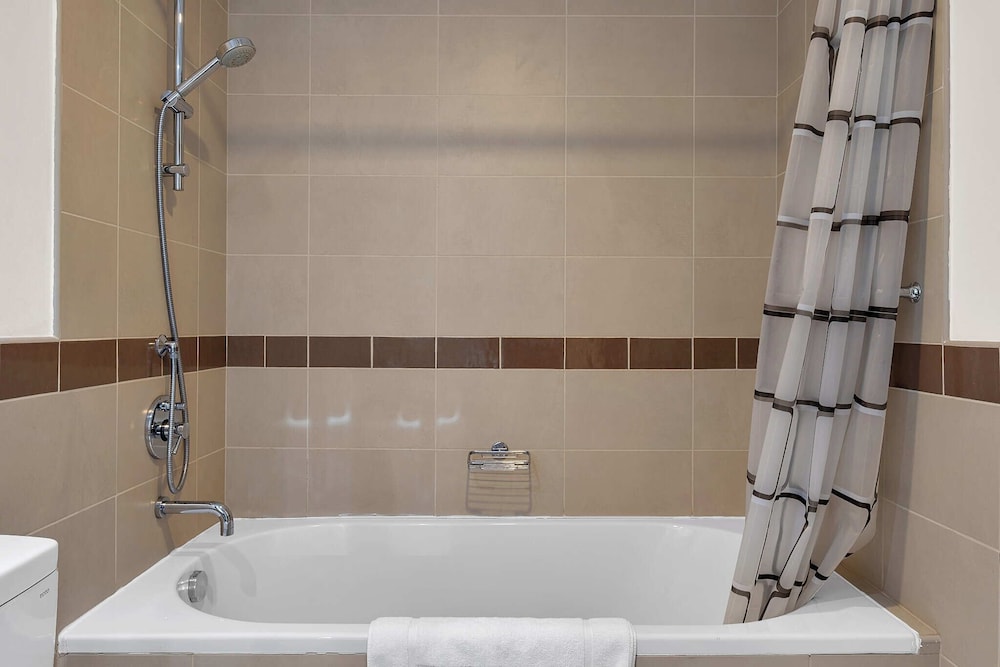 Bellavista - Elegant -2BR -Fountain View