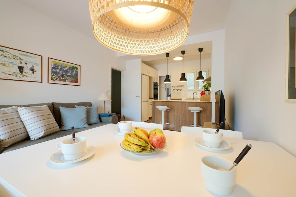 Llevant in Llafranc With 3 Bedrooms and 2 Bathrooms