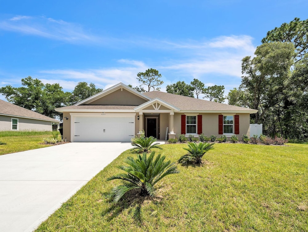 Bright & Charming 4br Home In Ocala 4 Bedroom Home