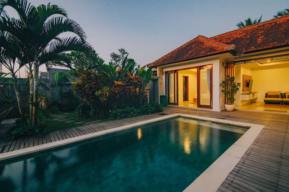 The Sidemen Villas
