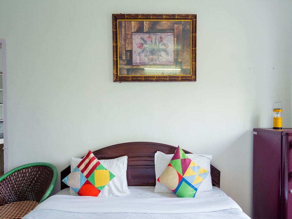 OYO 14133 Home Oak Cottage 1BHK Kempty Road
