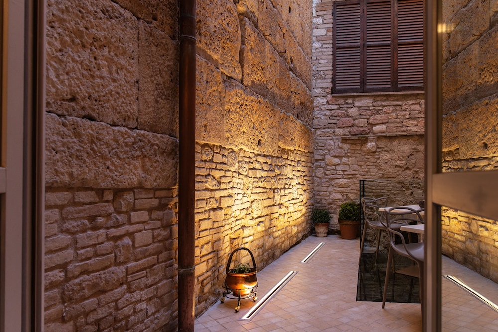Portica 10 photo 3
