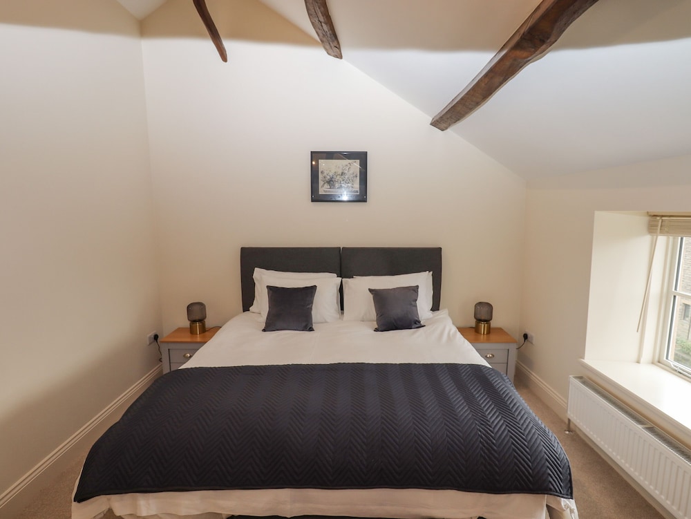 1 Grosvenor Farm Cottages