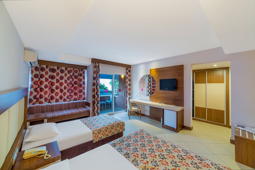 Justiniano Club Alanya – All Inclusive