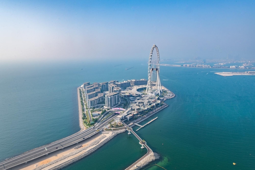 Gorgeous Apt wz Stunning Sea Views in Address JBR