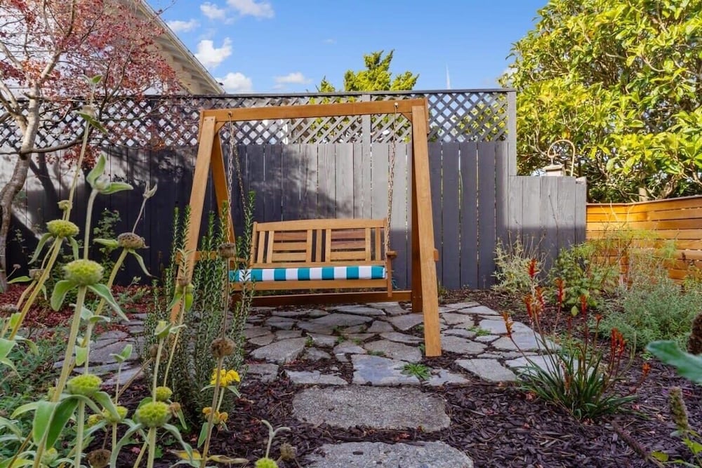 @ Marbella Lane - Stylish 4BR w/ Revitalizing View