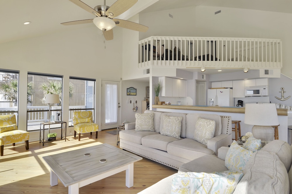 Beachfront Dolphin by Ryson Vacation Rentals