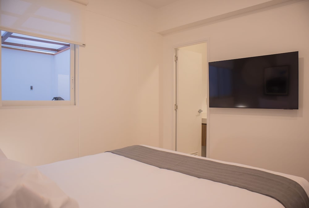 w Chic 2BR w Indoor Terrace in Miraflores