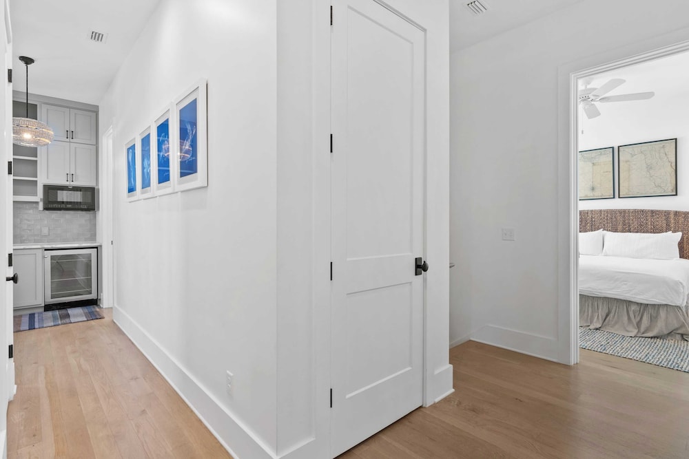 Grayt Digs by Avantstay Next to Beach, Oceanview