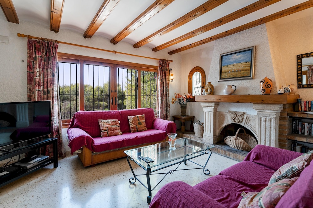 Villa Rosa in Javea With 4 Bedrooms and 3 Bathrooms