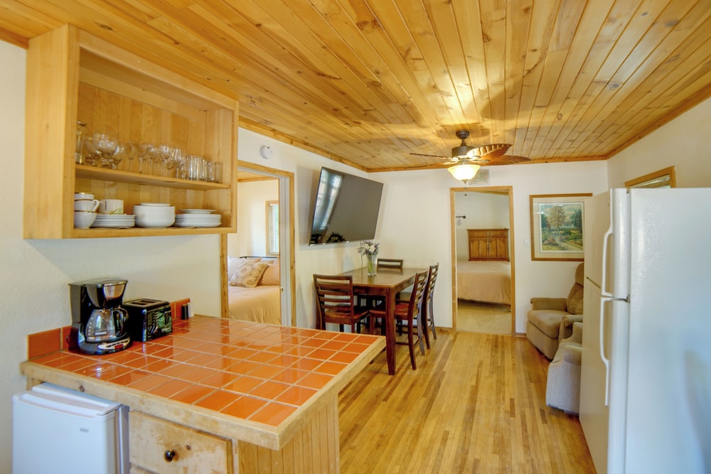 Walk to Golf Course: Cobb Mountain Nature Escape