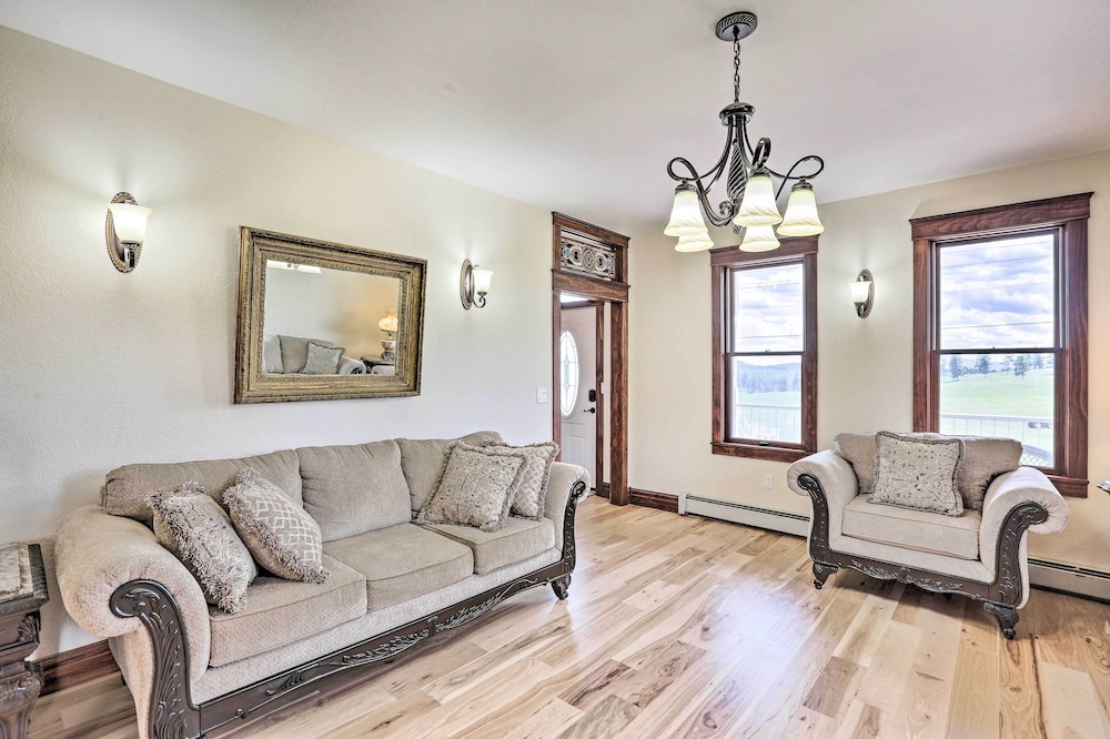 Mtn View + Group Ready: Conifer Home on 100 Acres!