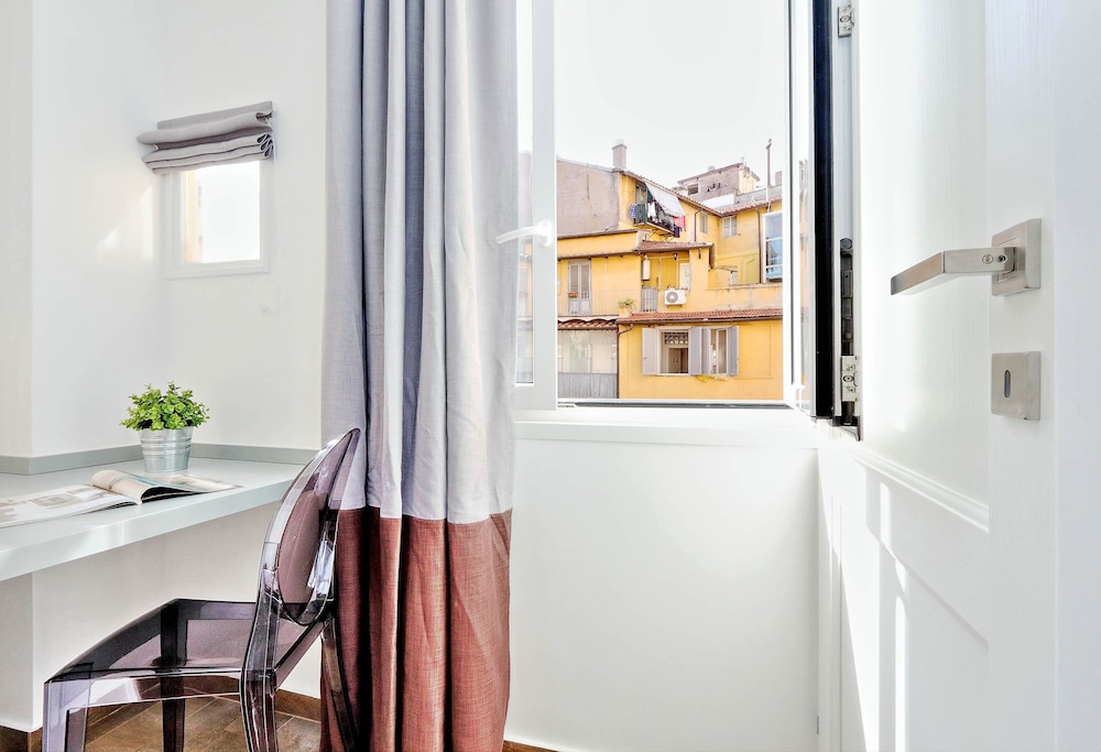 Rm-h501-pale6e2 Monti Apartments - M9