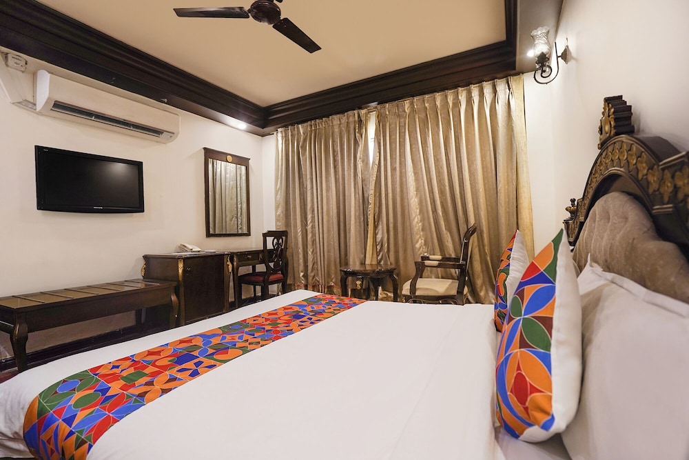 Fabhotel Nfc Royale