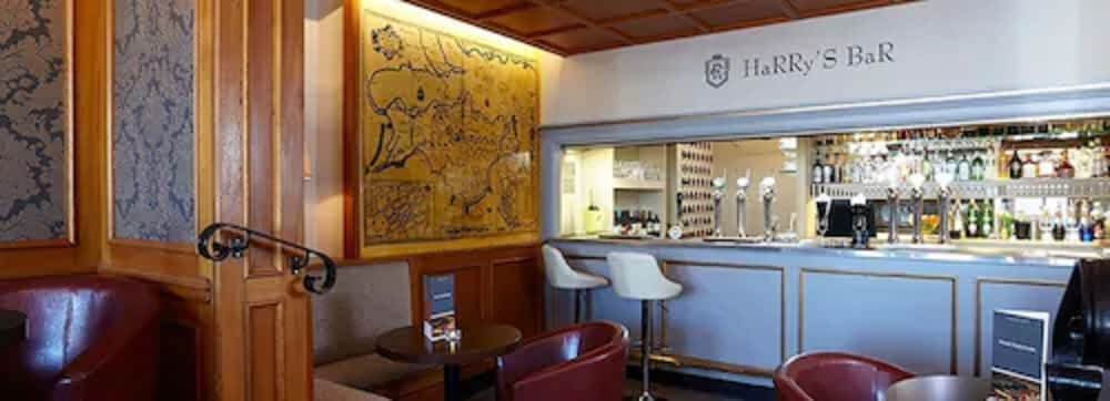 Ryde Vacations - Royal Esplanade Hotel - Property Image 11