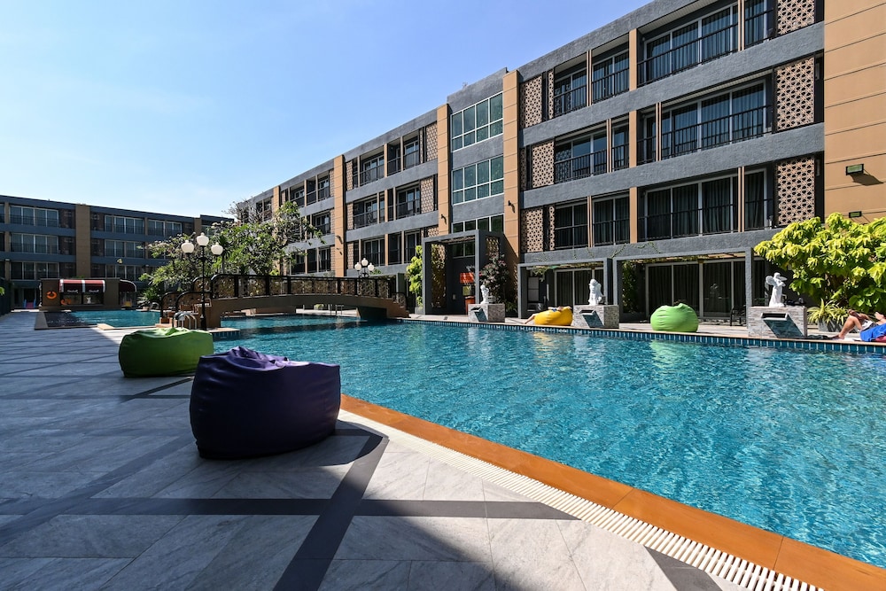 Golden Sea Hua Hin