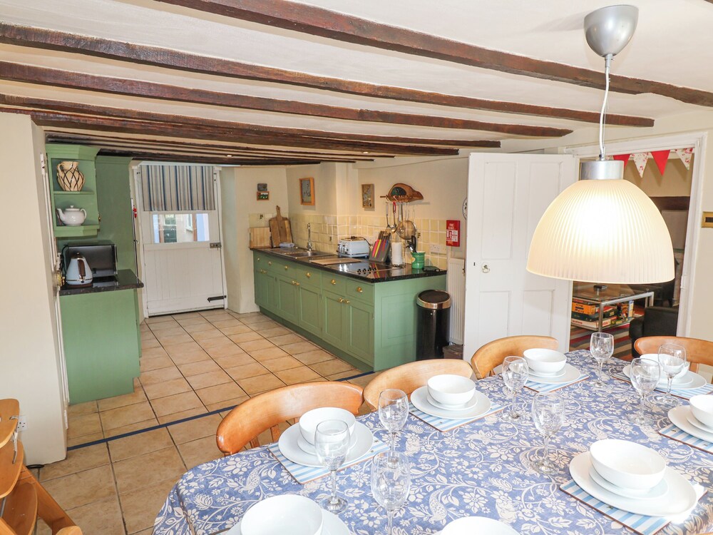Old Cross Cottage