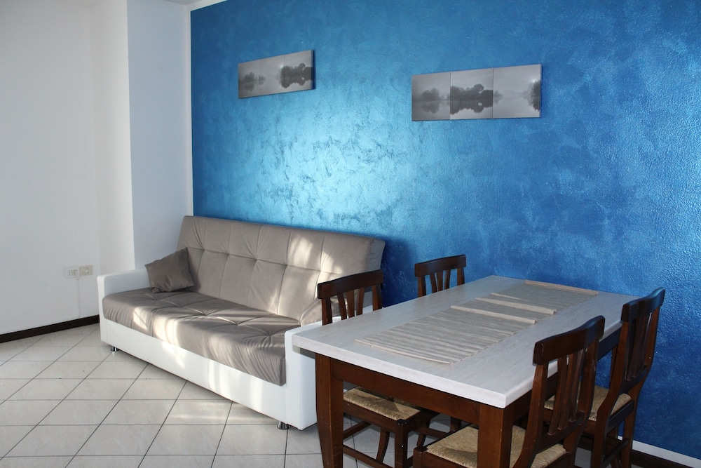 Residence Royal House