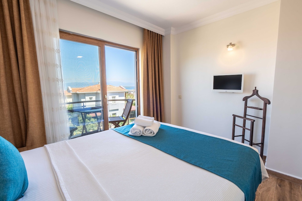 Cunda Giritlioğlu Otel Yetişkinlere Özel +12 - Image 39