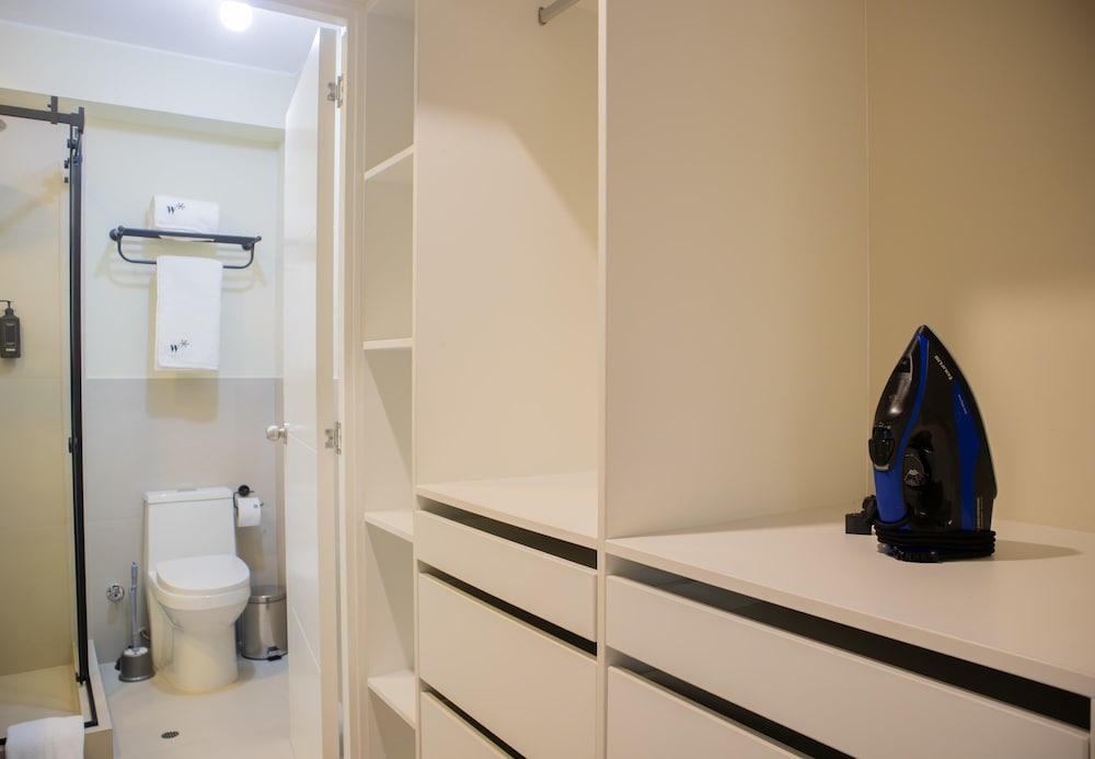 w Cozy 1BR w Balcony Near Kennedy Park