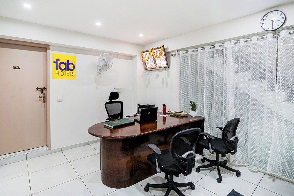 Fabhotel Srinidhi Stay Inn