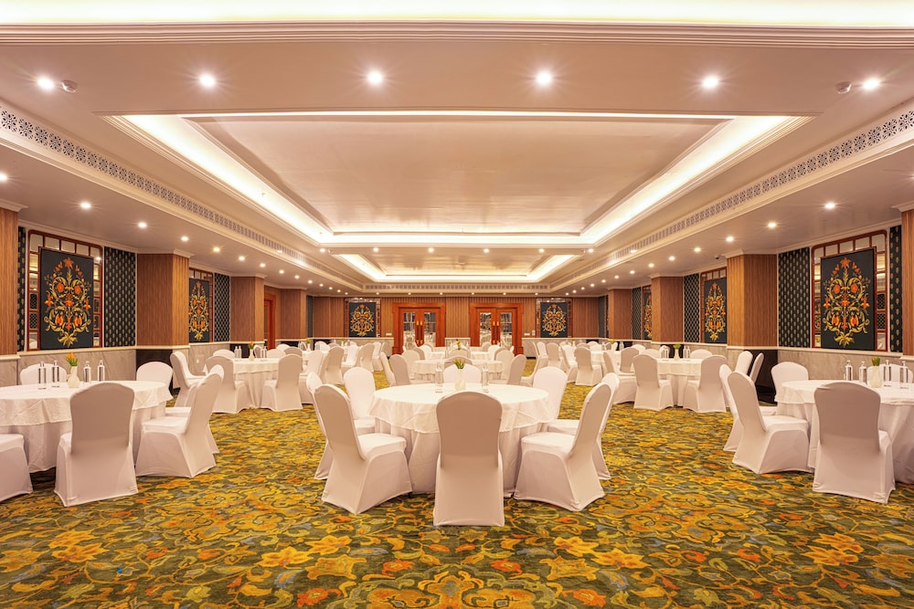 Mayfair Bay Resort Paradeep