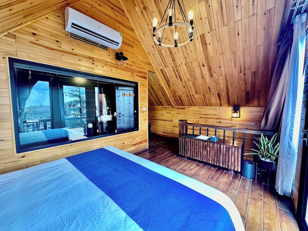 SAPA PINE HILL ECOLODGE