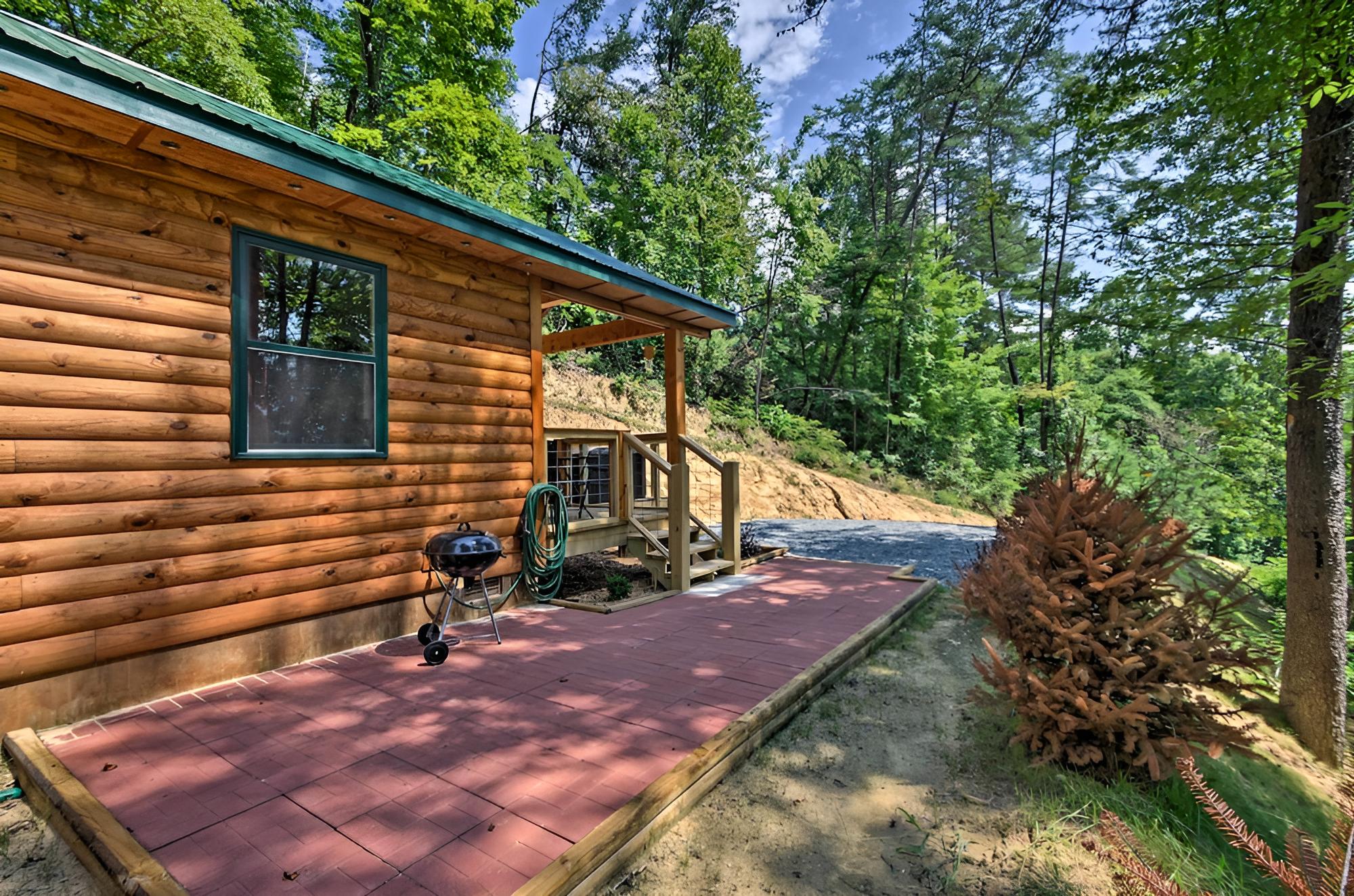 Bryson City Studio w/ Hot Tub - Near Nantahala! view 5