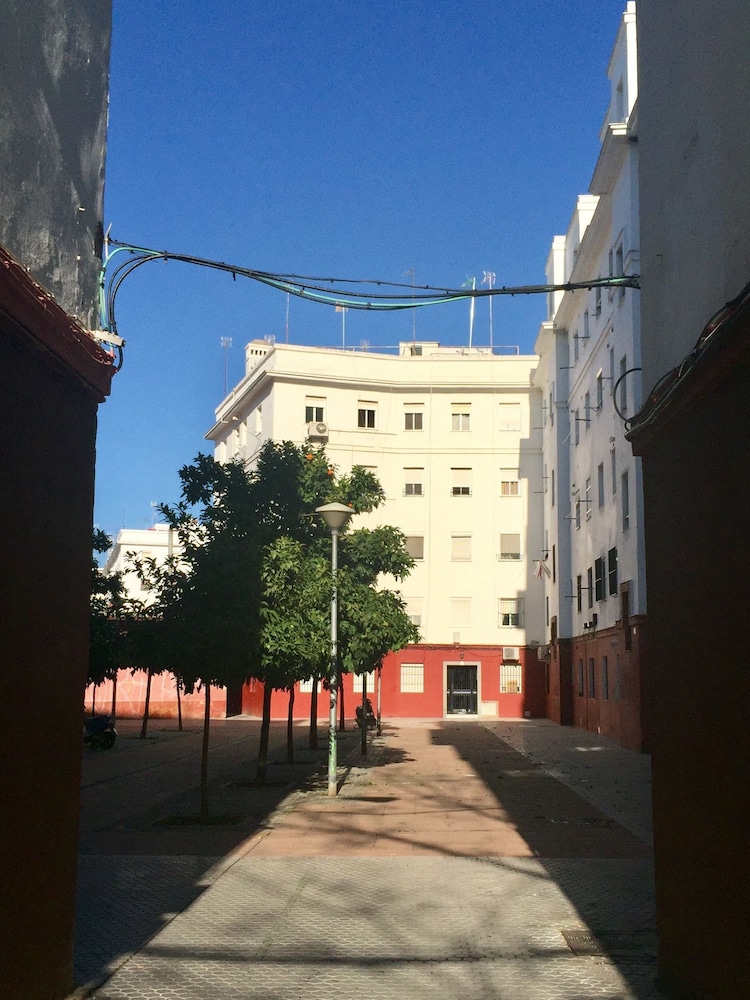 Seville Vacation Rentals – Triana