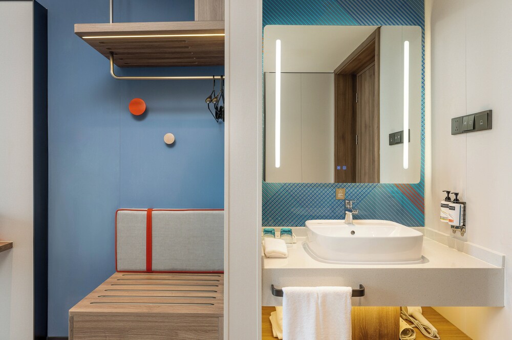 Holiday Inn Express Shangrao Railway Station by IHG