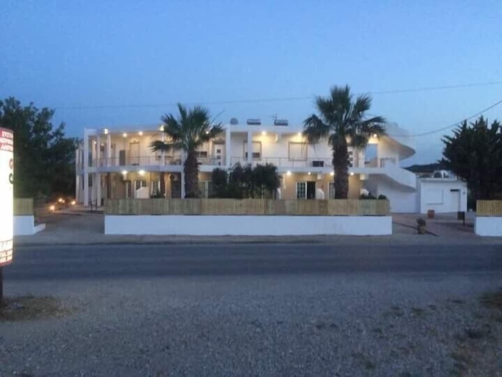 River's Apartments