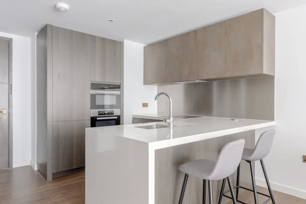 Luxurious 1BD Flat by the River Thames Near Vauxhall