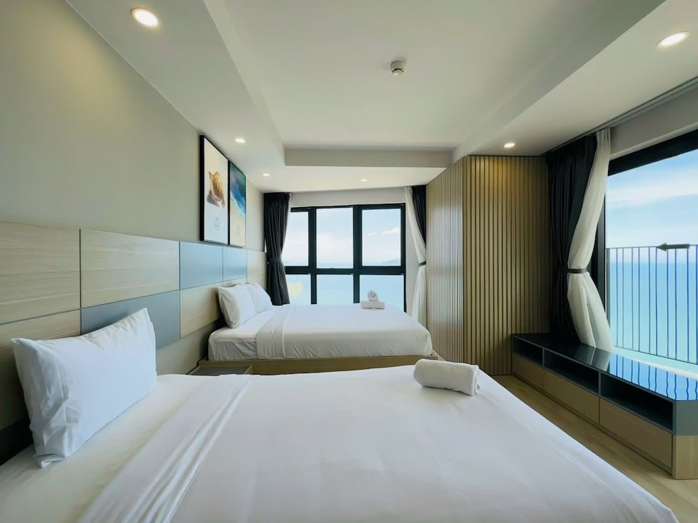 Gold Coast Apartment