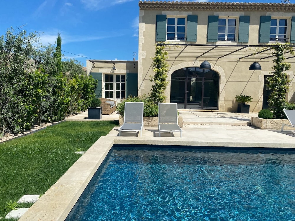 Villa Sorella Your Provencal Escape in the Heart of the Alpilles