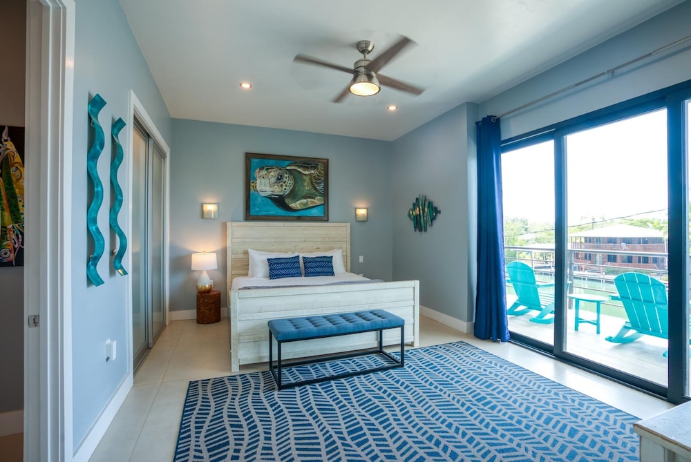 Oceanfront Sunset Gecko Condo - Ground Floor 1A