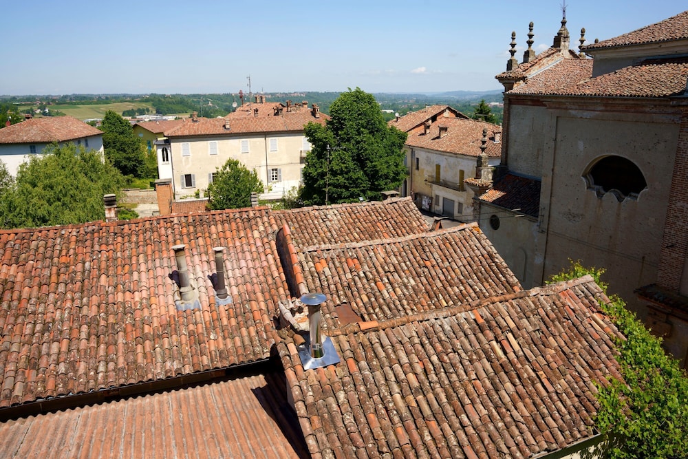 Bocca Al Lupo Apartments