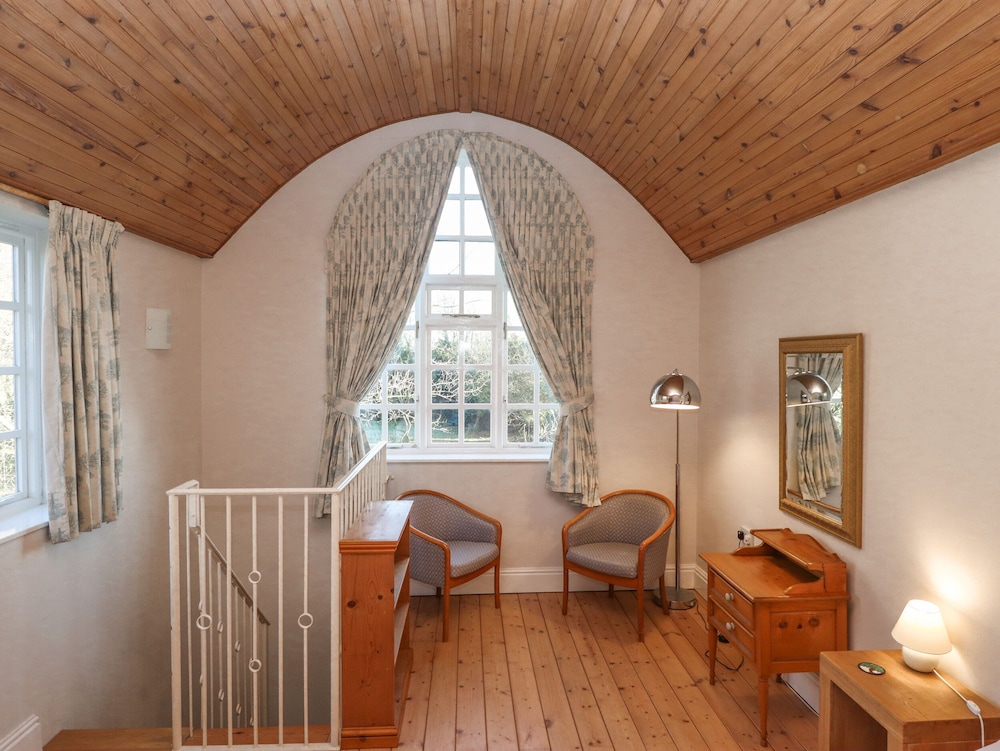 Ashfield Studio view 5