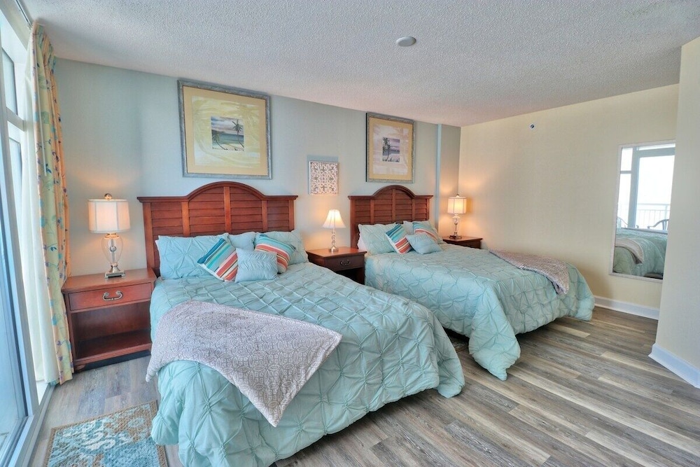 Holiday Sands South 411 2 Bedroom Condo