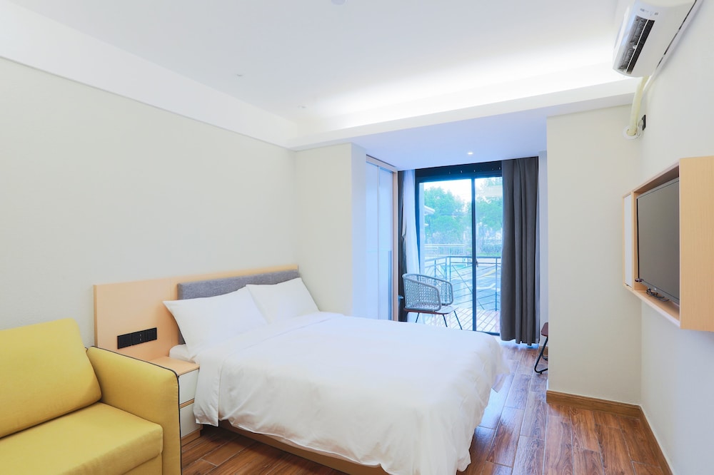 CJIA Service Apartment Hotel