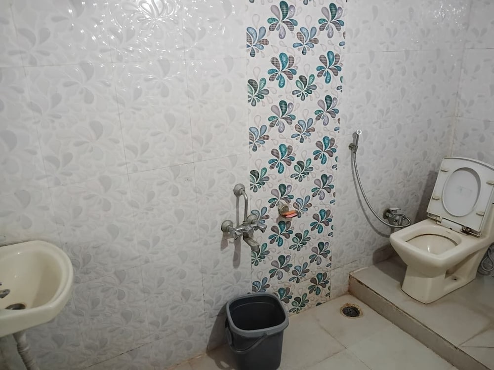 Hotel Keshav