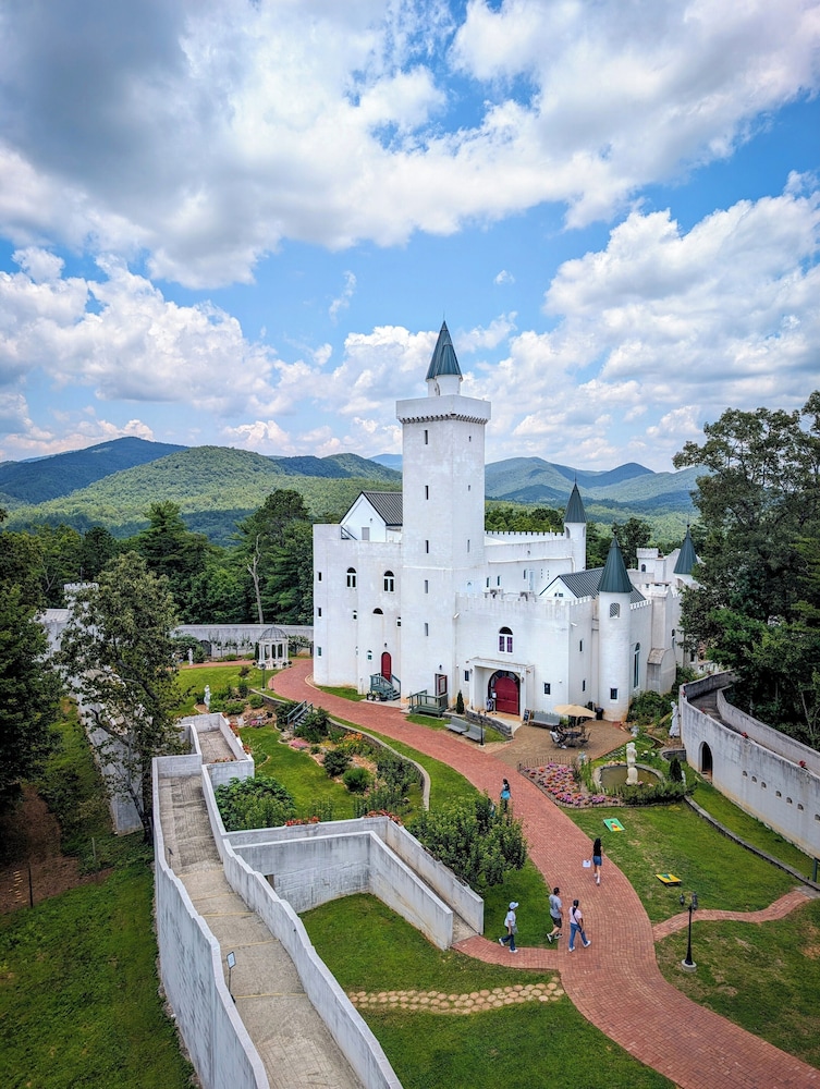 Uhuburg Castle