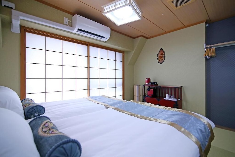 Shinjuku Global Hotel