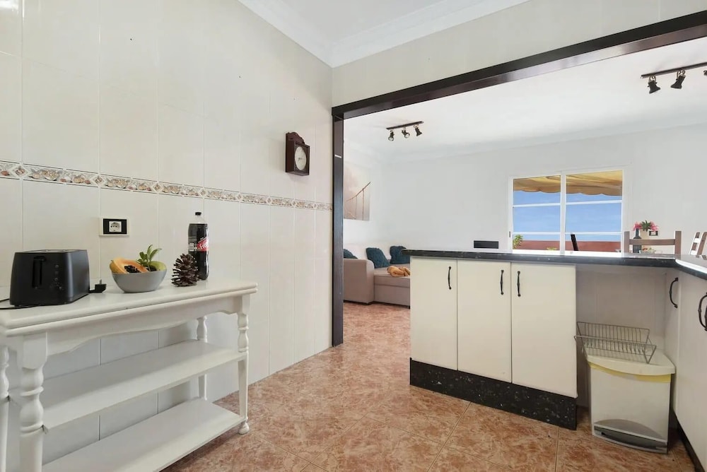 2-bed House Sleeps 4 With Free Parking