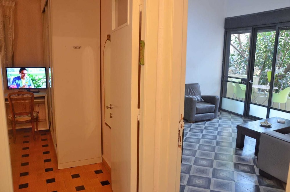 Elena Apartments