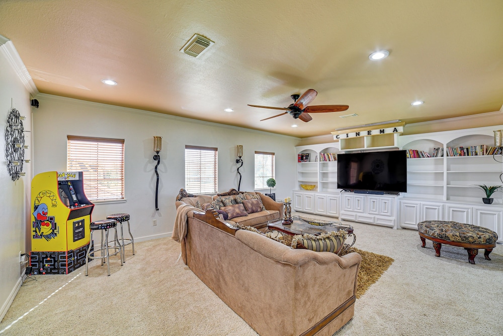 Luxury Home w/ Patio & Lake View in Richmond!