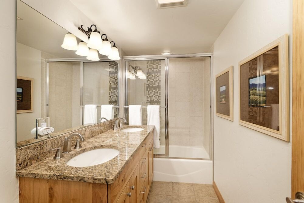 Chateau Eau Claire & Roaring Fork by Frias Properties