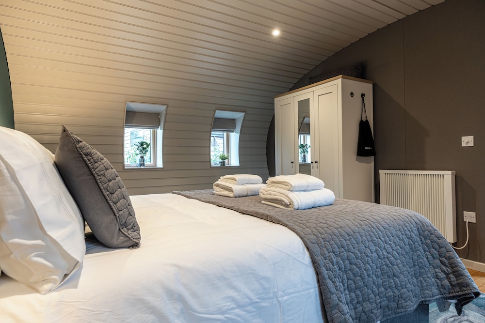 Unique 1 BD Eco-Retreat in Old Chalford