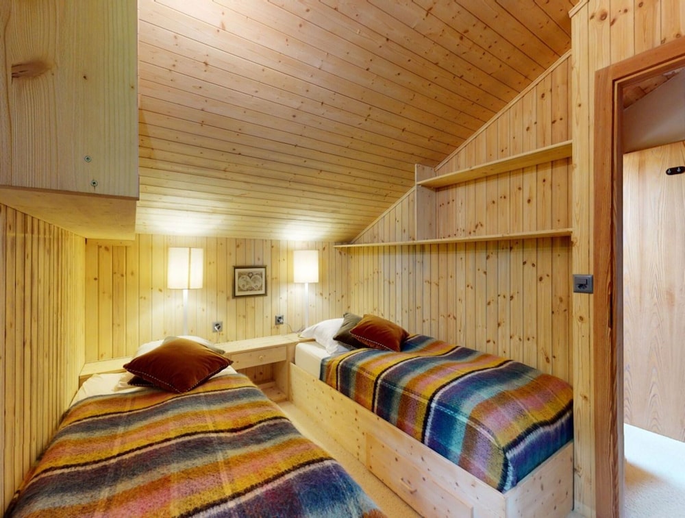 Beautiful Chalet in Le Bouveret With Garden