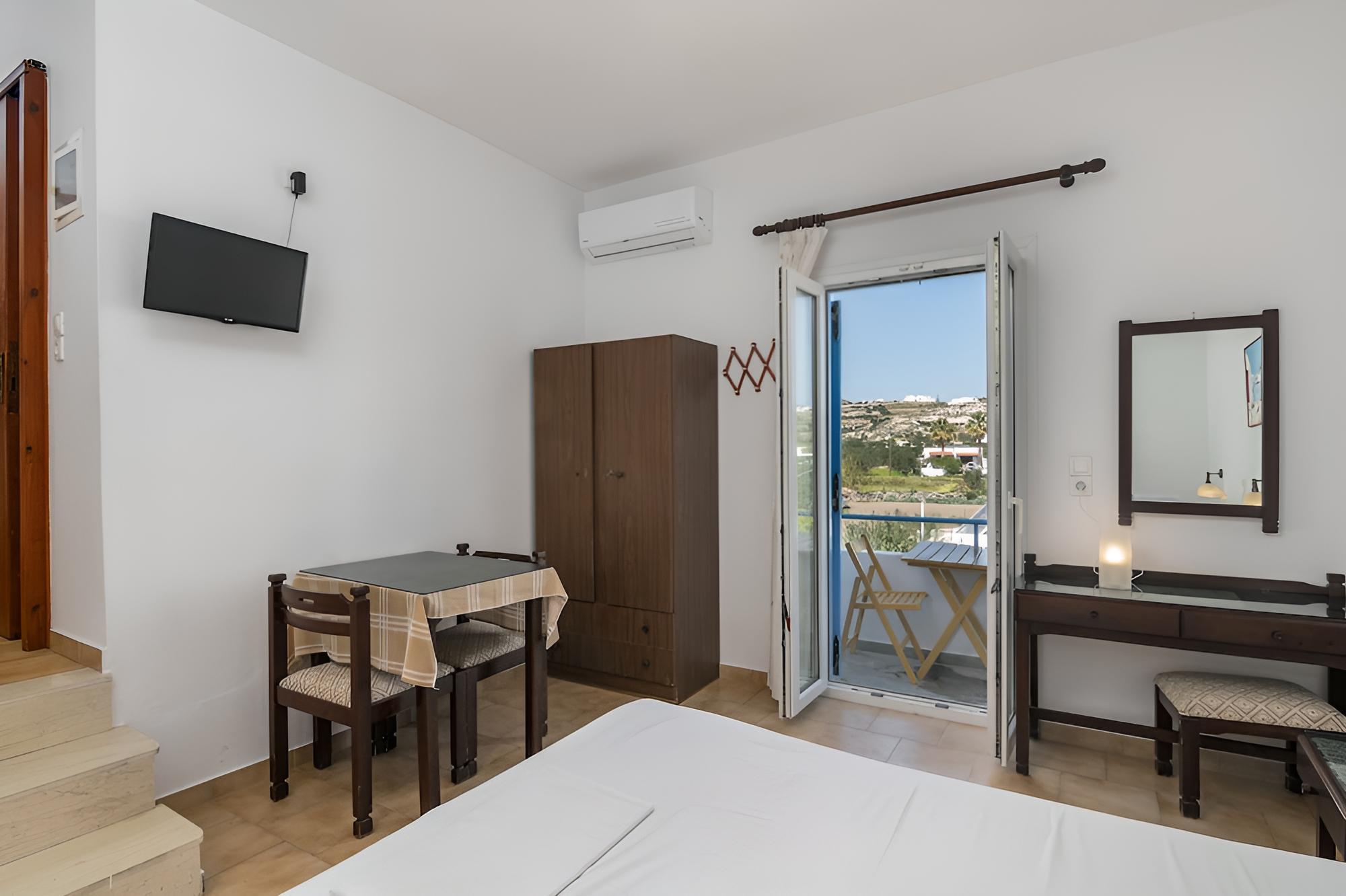 Tilemachos Rooms & Studios