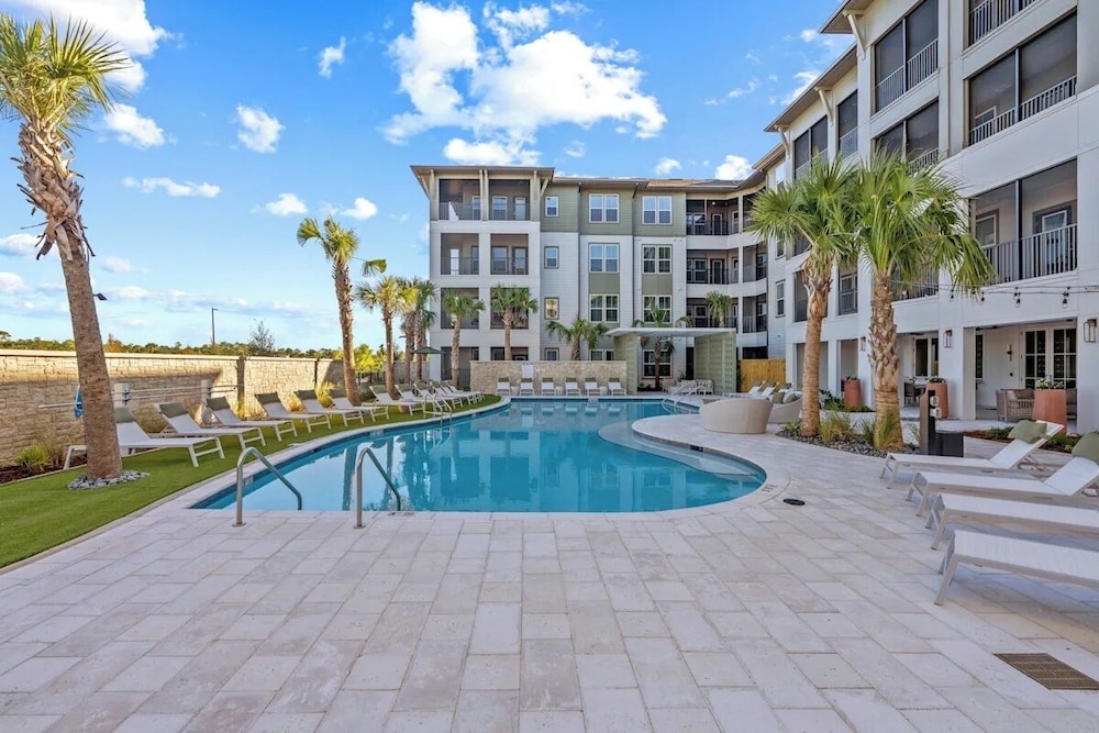Landing Furnished Apartments - Orange Beach